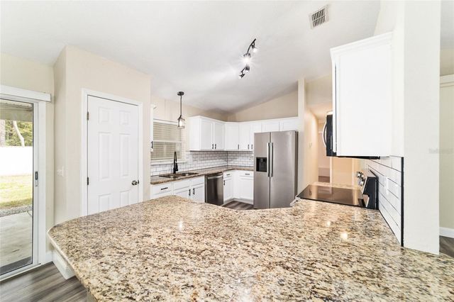 4 REDWOOD TRACE COURT, Ocala, FL 34472