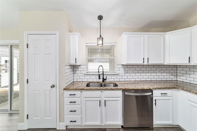 4 REDWOOD TRACE COURT, Ocala, FL 34472