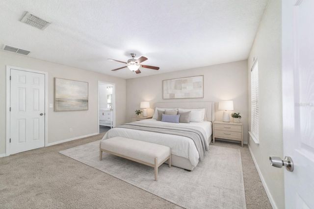 4 REDWOOD TRACE COURT, Ocala, FL 34472