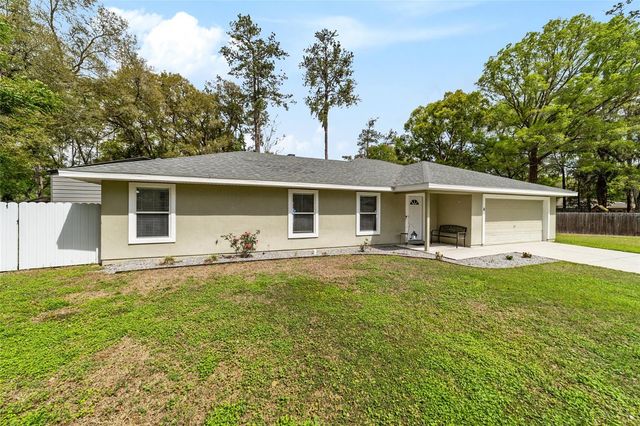 4 REDWOOD TRACE COURT, Ocala, FL 34472