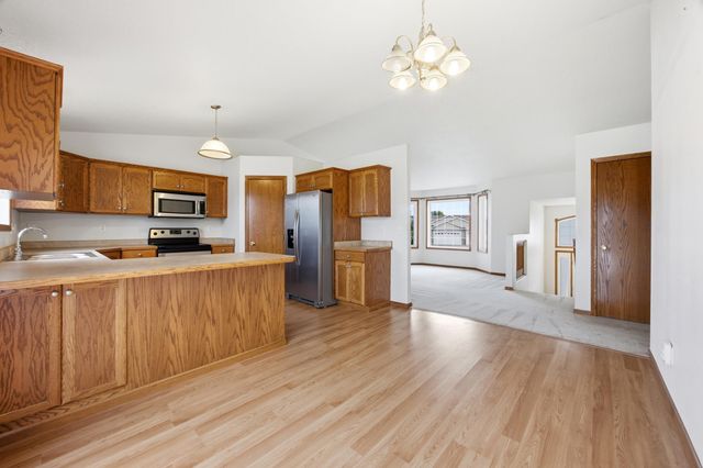 4419 48th Street S, Fargo, ND 58104