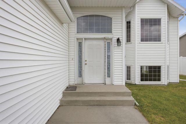 4419 48th Street S, Fargo, ND 58104