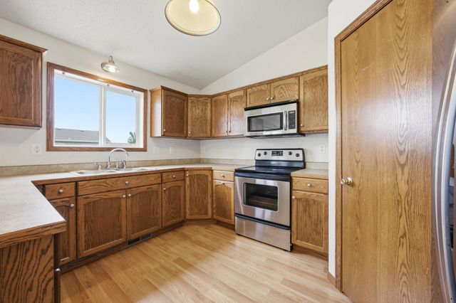 4419 48th Street S, Fargo, ND 58104