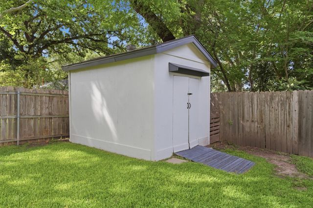 9202 Hunters TRCE, Austin, TX 78758