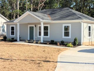 1609 N Sutherland Avenue, Monroe, NC 28110