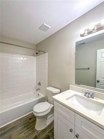 1070 Big Haynes Drive, Grayson, GA 30017