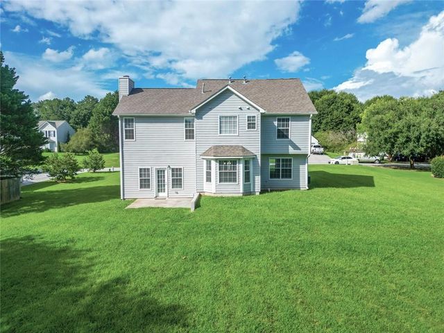 1070 Big Haynes Drive, Grayson, GA 30017