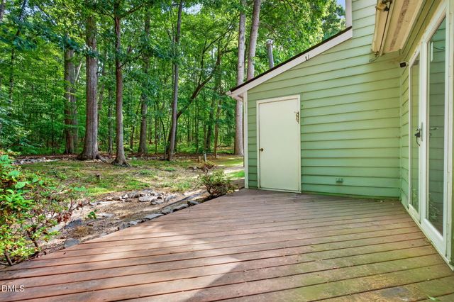 442 Oak Run Drive, Raleigh, NC 27606