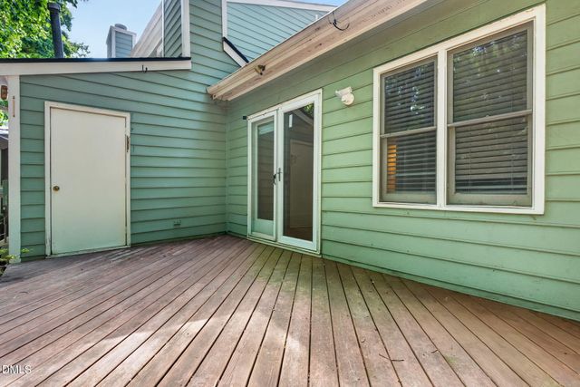 442 Oak Run Drive, Raleigh, NC 27606