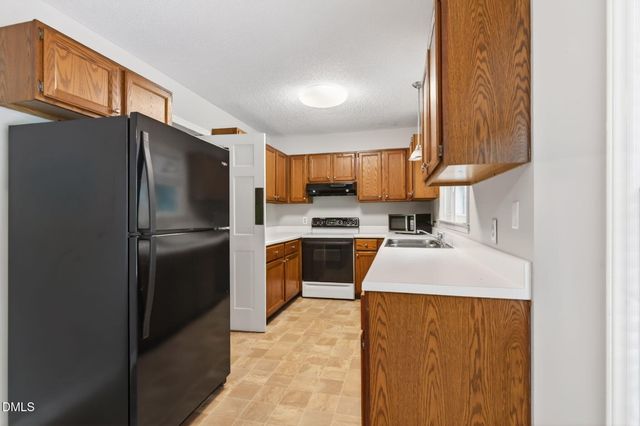 442 Oak Run Drive, Raleigh, NC 27606