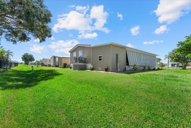 714 FAIRMOUNT DRIVE, North Port, FL 34287
