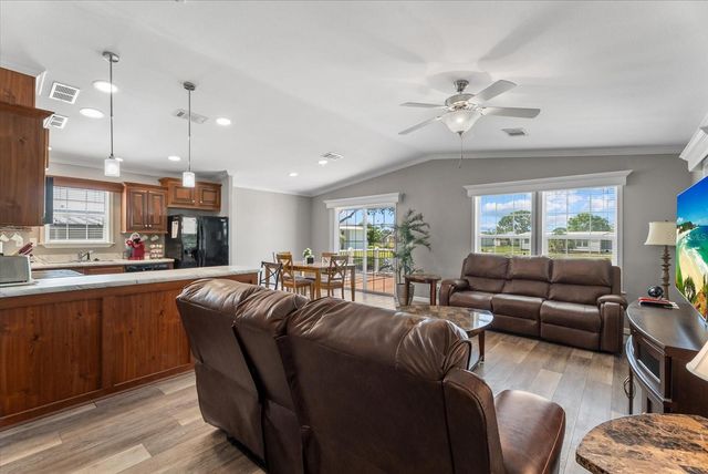 714 FAIRMOUNT DRIVE, North Port, FL 34287