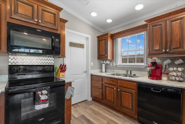 714 FAIRMOUNT DRIVE, North Port, FL 34287