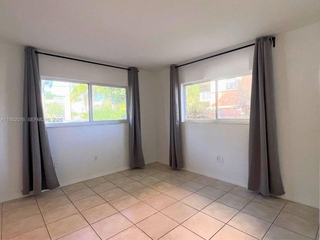 2430 NE 135th St 101, North Miami, FL 33181