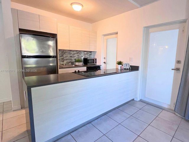 2430 NE 135th St 101, North Miami, FL 33181