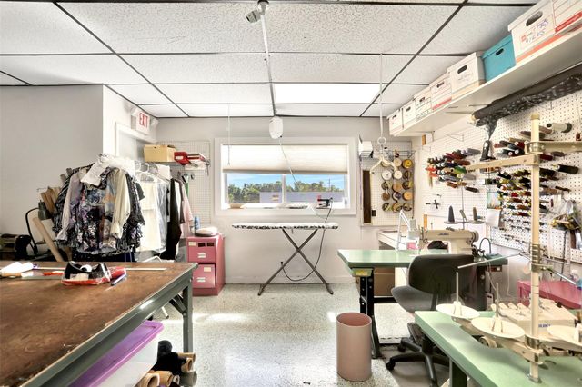 311 NE 44th St, Oakland Park, FL 33334