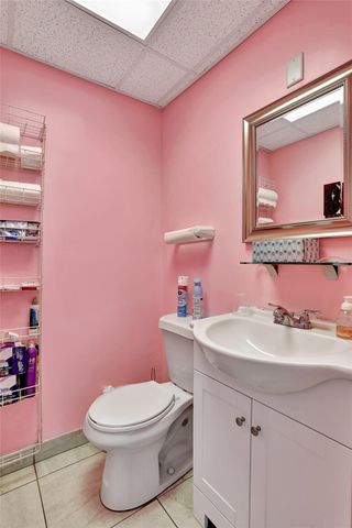 311 NE 44th St, Oakland Park, FL 33334