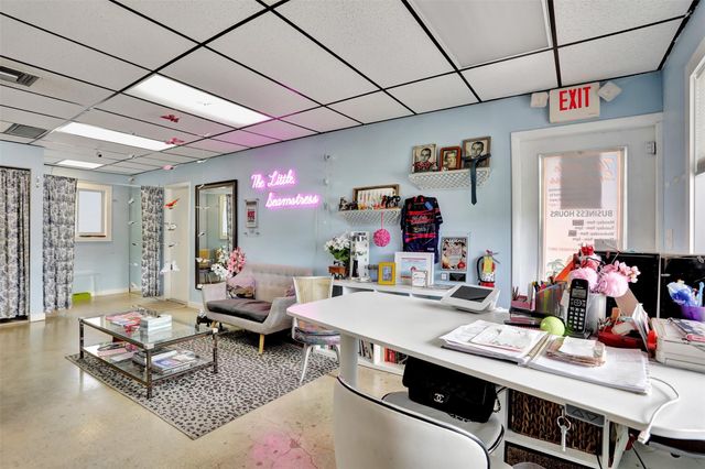 311 NE 44th St, Oakland Park, FL 33334