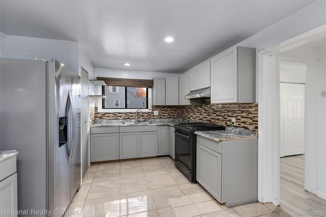 27321 Baldwin Avenue, Warren, MI 48092