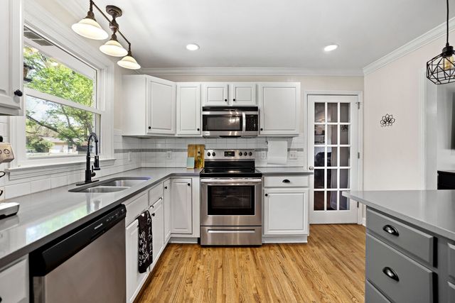 1136 Howell Dr, Franklin, TN 37069