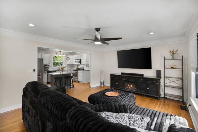 1136 Howell Dr, Franklin, TN 37069