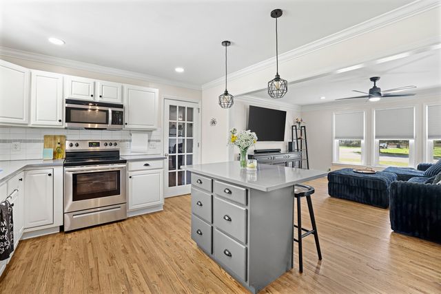 1136 Howell Dr, Franklin, TN 37069