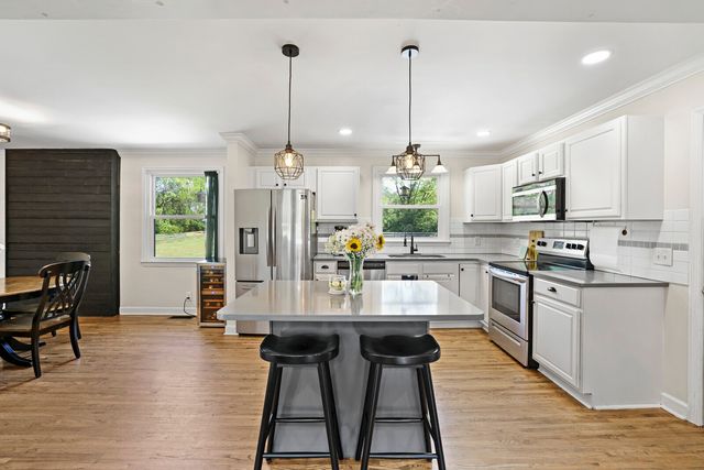 1136 Howell Dr, Franklin, TN 37069