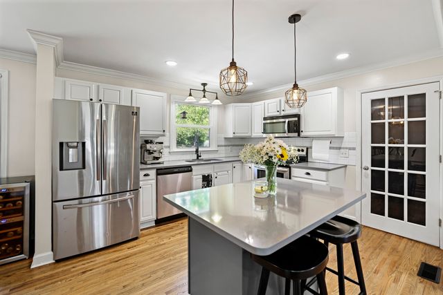 1136 Howell Dr, Franklin, TN 37069