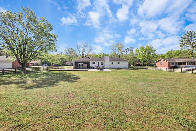 1136 Howell Dr, Franklin, TN 37069