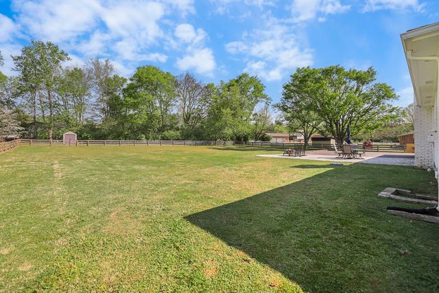 1136 Howell Dr, Franklin, TN 37069