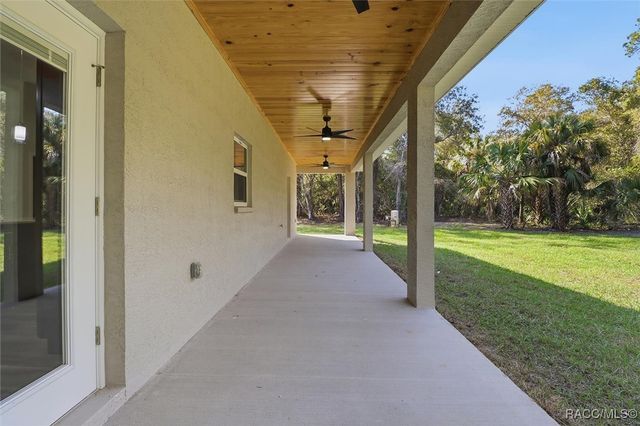 9068 N Alder Avenue, Crystal River, FL 34428