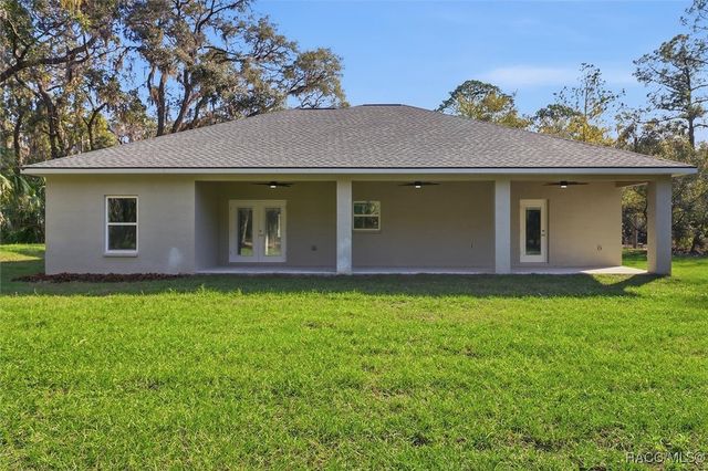 9068 N Alder Avenue, Crystal River, FL 34428