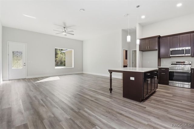 9068 N Alder Avenue, Crystal River, FL 34428