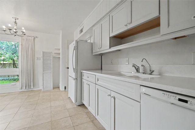 807 Edgefield Drive, Richardson, TX 75080