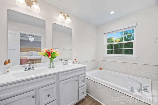 2139 Autumn Cyprus Avenue, Gastonia, NC 28054