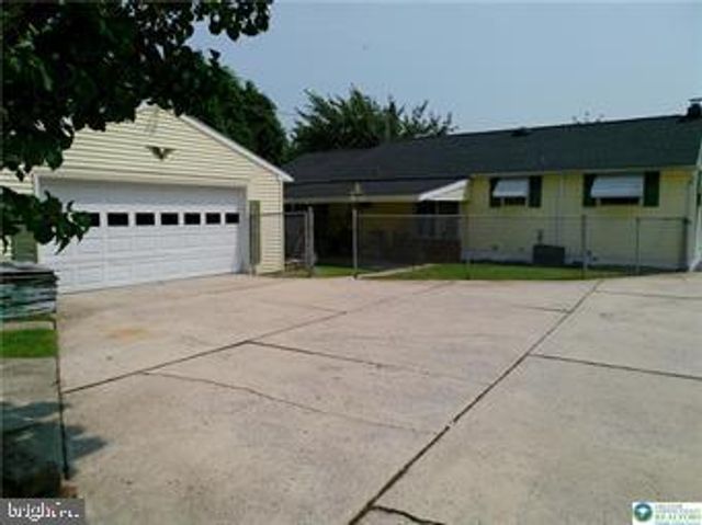 835 E MONTGOMERY ST, Allentown, PA 18103
