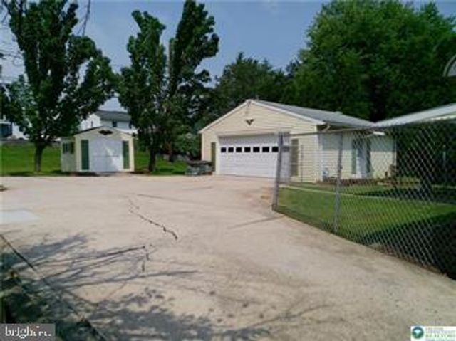 835 E MONTGOMERY ST, Allentown, PA 18103