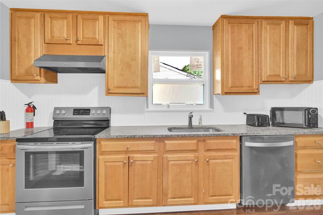 3300 Bonaire Drive, Charlotte, NC 28208