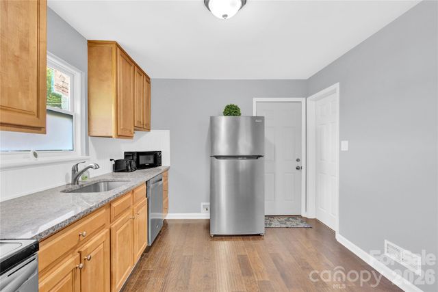 3300 Bonaire Drive, Charlotte, NC 28208