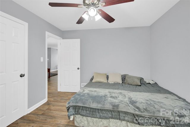 3300 Bonaire Drive, Charlotte, NC 28208