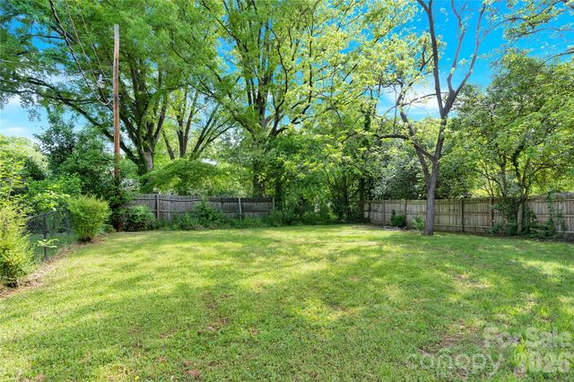 3300 Bonaire Drive, Charlotte, NC 28208