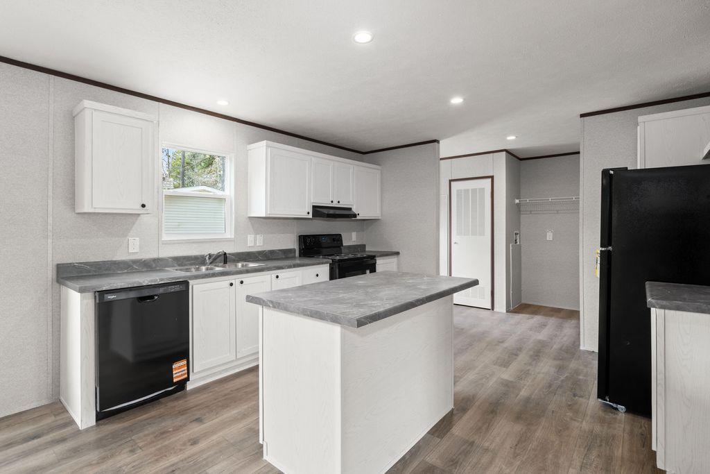 Image 10 of property listing at 120 Rambo Drive, Summerville, SC 29483