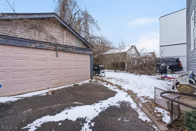 28 Monticello Ave, Newark City, NJ 07106