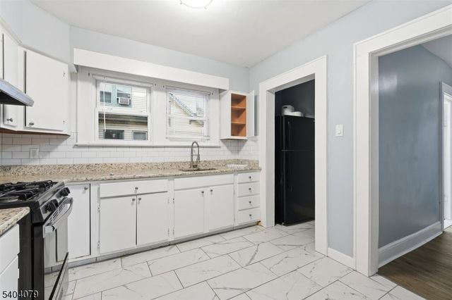 28 Monticello Ave, Newark City, NJ 07106