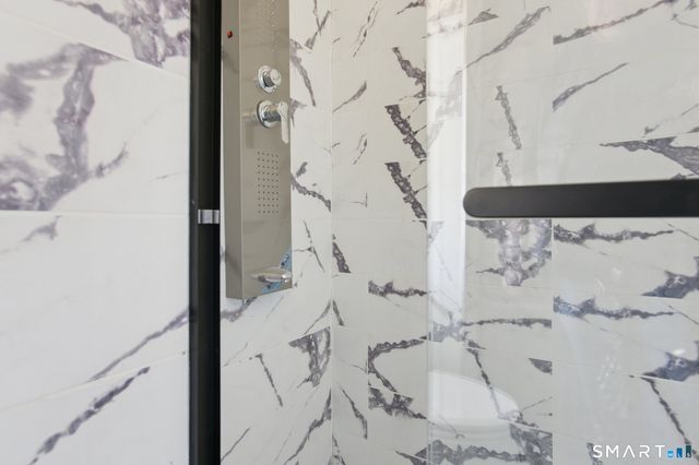 215 Bank Street 2, New London, CT 06320