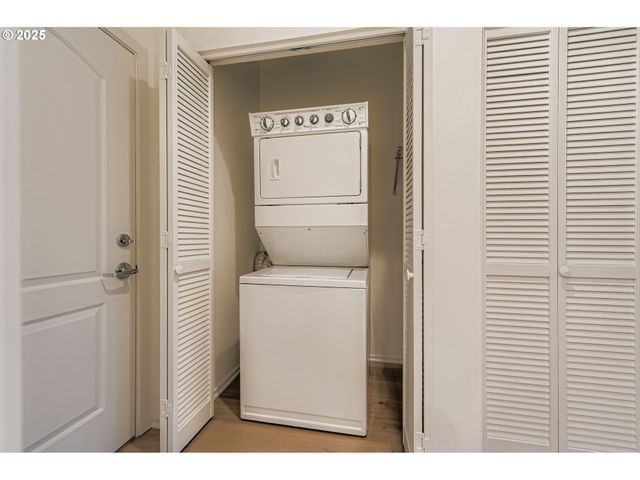 618 Nw 12TH Ave 404, Portland, OR 97209