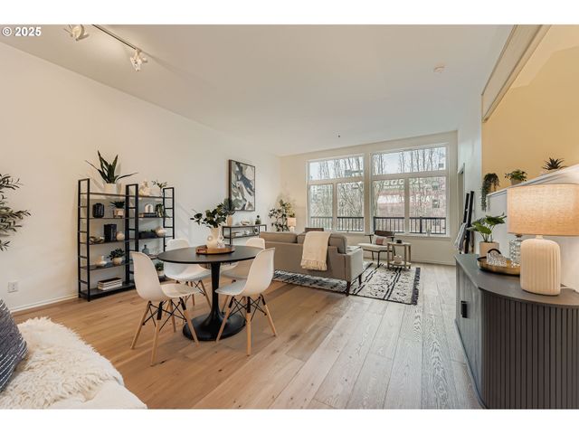 618 Nw 12TH Ave 404, Portland, OR 97209