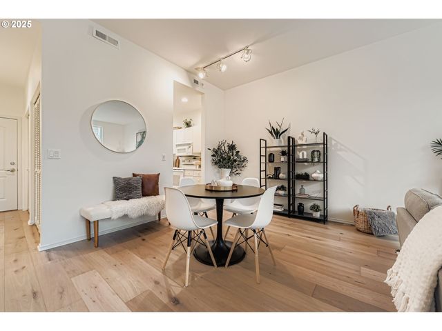 618 Nw 12TH Ave 404, Portland, OR 97209