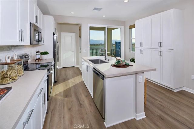 12736 Hampton Avenue, Eastvale, CA 92880