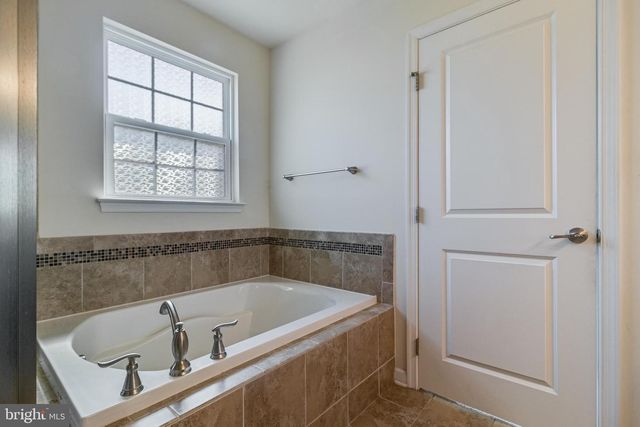 3002 WINTERBOURNE DR, Upper Marlboro, MD 20774